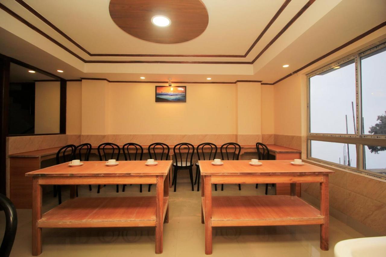 Oyo 12370 Royal Sarava Hotel Darjeeling  Bagian luar foto